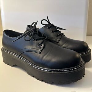 Faux Leather Lace Up Platforms Size 8.5 By Wild Pair
